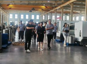 宜陽縣委副書記、縣長候選人張麗娟到蕾丝视频官网軸承調研